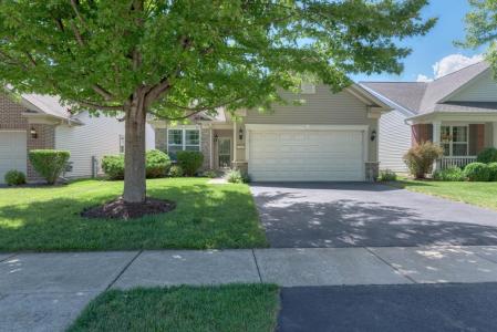 2886 Edgewater Drive, Elgin, Illinois 60124, États-Unis