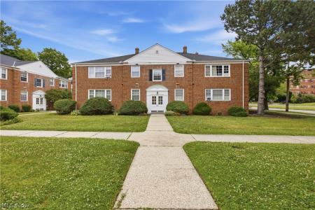 2401 Euclid Heights Boulevard, Cleveland Heights, Ohio 44106, USA