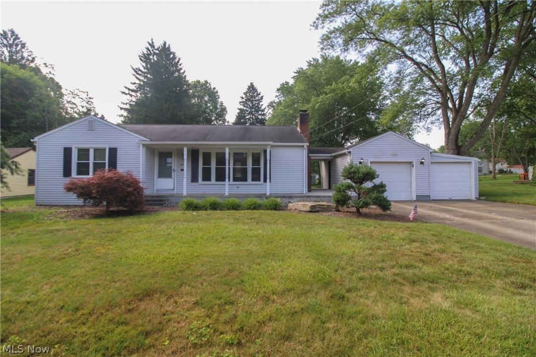 2497 Rosewae Drive, Youngstown, Ohio 44511, USA