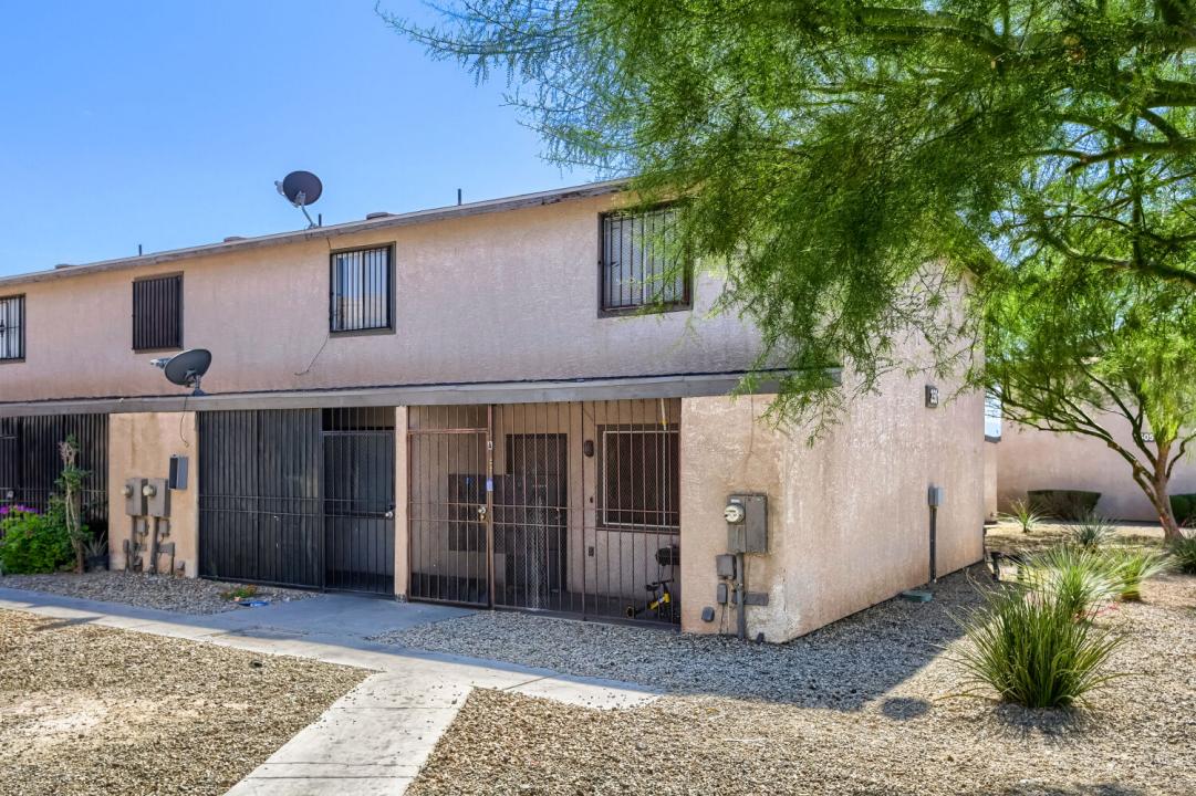 3501 Rio Robles Drive #B, North Las Vegas, Nevada 89030, États-Unis