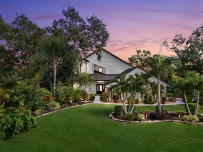 6349 Ravenwood Way , Sarasota, Florida 34243, USA