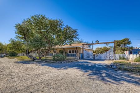 1233 Comstock Drive, Las Vegas, Nevada 89106, USA