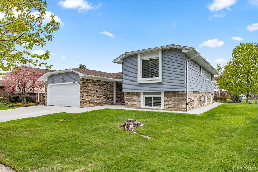 45561 Edgewood Court, Canton Charter Township, Michigan 48187, Stati Uniti