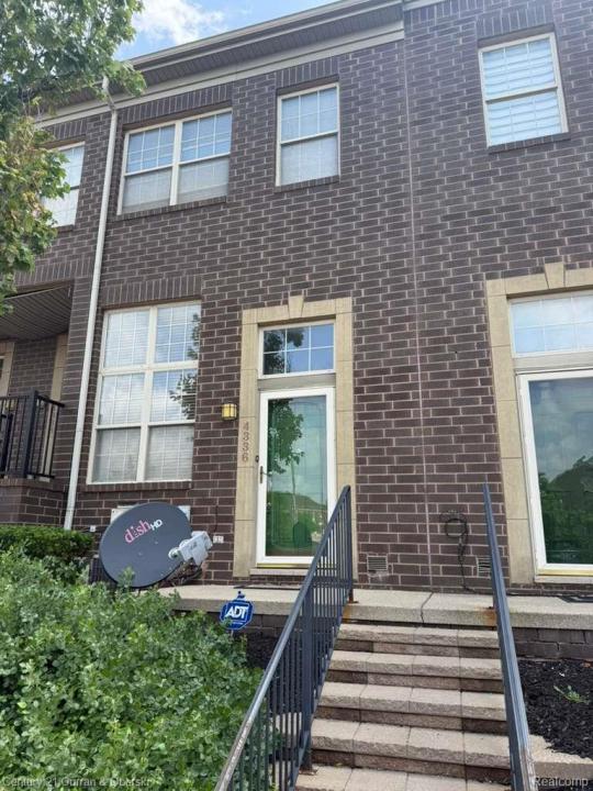 4336 Schaefer Road, Dearborn, Michigan 48126, USA