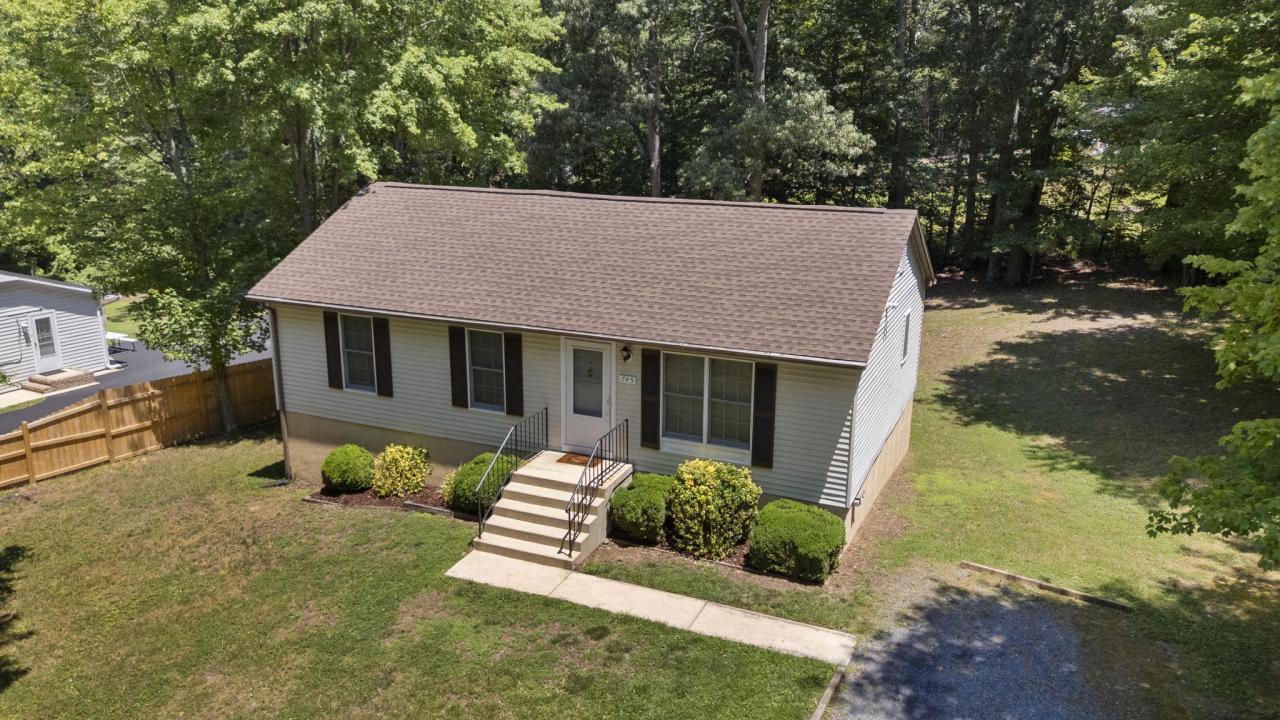 745 White Sands Drive, Lusby, Maryland 20657, États-Unis