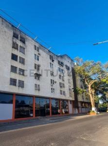 5 de julio con calle comercio Residencias Las Càrmenes.  Piso 3 Apartamento  3E, Cagua, Aragua 2122, Venezuela