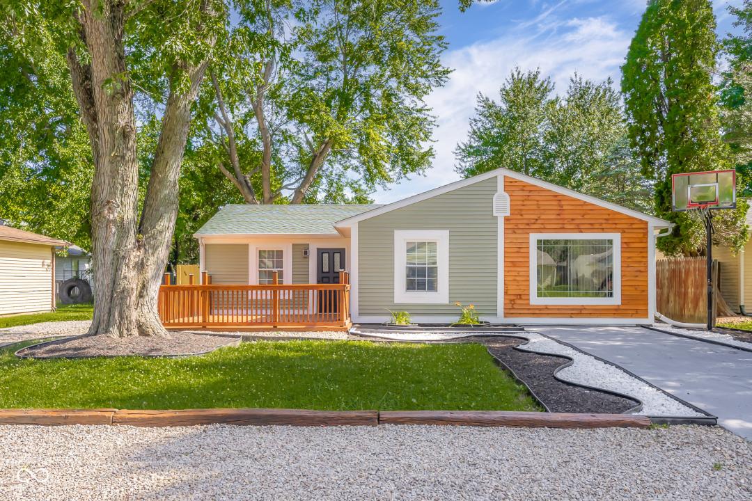 151 Schaefer Drive, Hope, Indiana 47246
