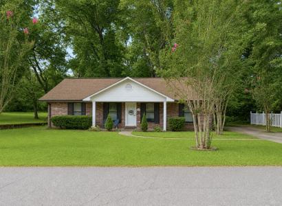 337 Woodland, Houston, Mississippi 38851, USA