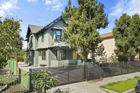 2745 Kenwood Avenue, Los Angeles, California 90007, USA