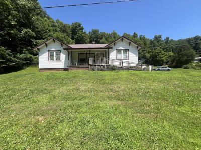 121 McCoy Dr, Blackwater, Virginia 24221, USA