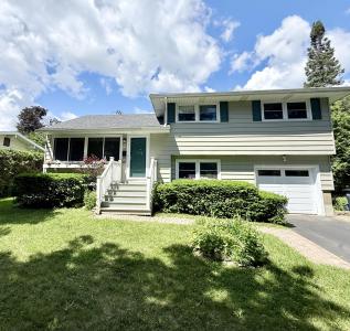 25 Addoms Street, Plattsburgh, New York 12901, États-Unis