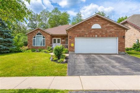 63 DAIMLER DRIVE, Kitchener, 온타리오주 N2A 3W3, 캐나다