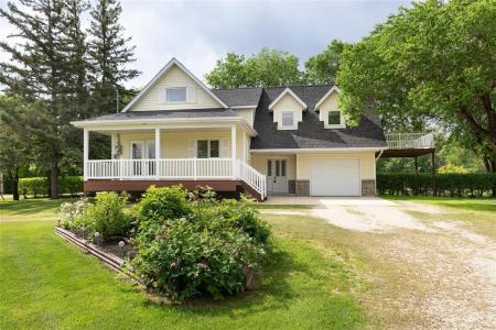 424 ROCKWOOD STREET, Steinbach, Manitoba R5G 1Z9, Canada