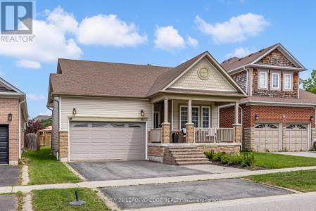 85 DARIUS HARNS DRIVE, Whitby (brooklin), Ontario L1M 2G2, Canada