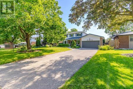 108 MILLARD STREET, Whitchurch-stouffville (stouffville), Ontario L4A 4Y6, Canada