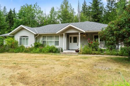 3915 EXPRESS POINT ROAD, Scotch Creek, Columbia Britannica V0E 1M5, Canada