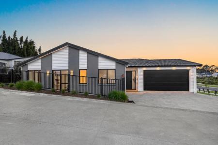 14 RONGOA MAORI WAY, Pukekohe, Auckland 2120, New Zealand