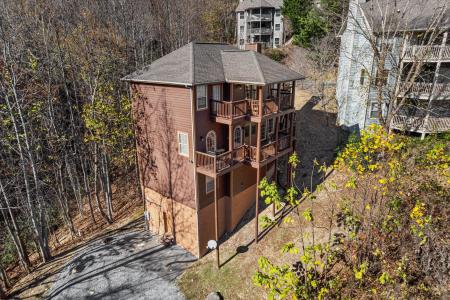 909 Black Wolf Way Chalet in the Sky, Gatlinburg, Tennessee 37783, USA