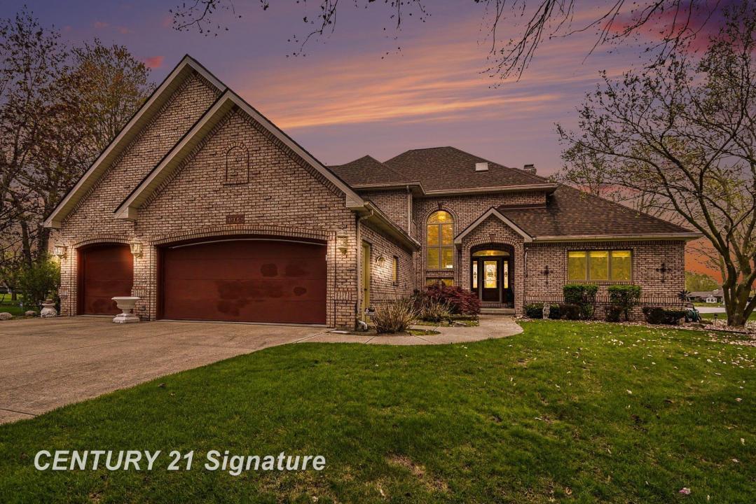 1944 E Lake Circle, Saginaw, Michigan 48609, Stati Uniti