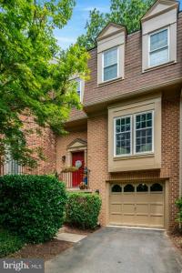 7838 Ashley Glen Road, Annandale, Virginia 22003, USA