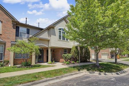 47616 Pembroke Drive, Canton Charter Township, Michigan 48188, Stati Uniti