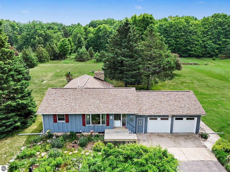 3091 Lake Ann Road, Interlochen, Michigan 49643, USA