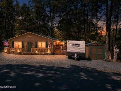147 Bear Rock Road, Lake Ariel, Pennsylvania 18436, USA