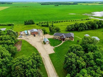 63105 DUNDEE GARSON RD 33E ROAD, Oakbank, Manitoba R0E 1J0, Canada
