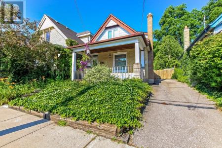 103 EDWARD STREET, London South (south F), Ontario N6C 3H6, Canada