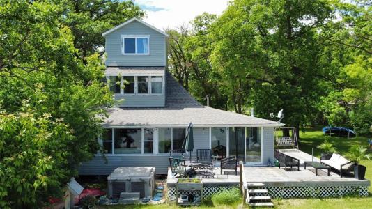 253 GIMLI ROAD, Whytewold, Manitoba R0C 2B0, Canada