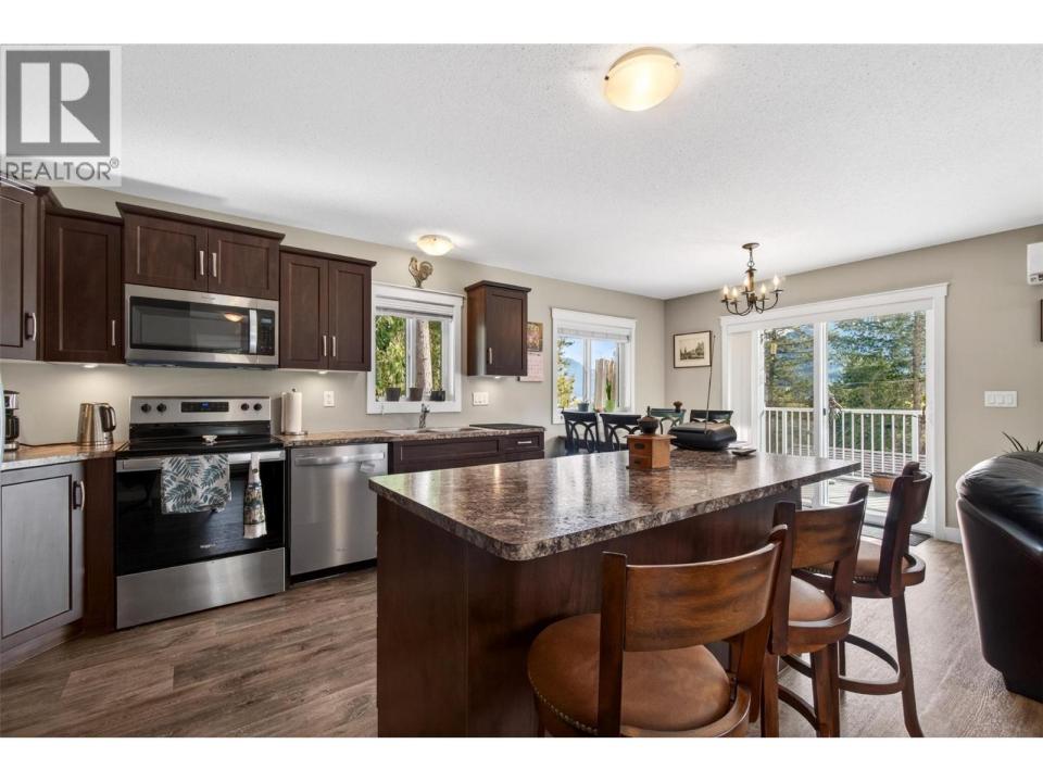 6841 46 STREET NORTHEAST, Salmon Arm, Colombie-Britannique V0E 1K0, Canada