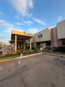 AV. COSTANERA CONJUNTO RESIDENCIAL MAR DE ORIENTE, Barcelona, Anzoategui 6001, Venezuela