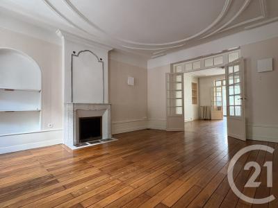 Chateauroux, סאנטר 36000, צרפת 