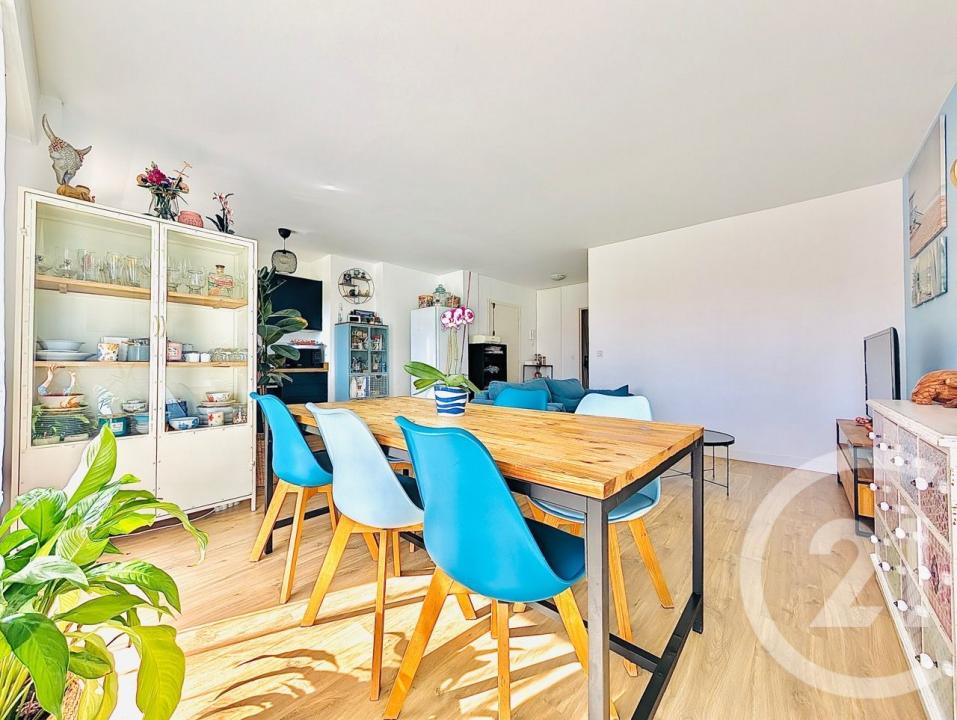 Courbevoie, Île-de-France 92400, France