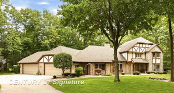 4210 Maple Woods West, Saginaw, Michigan 48603, Stati Uniti