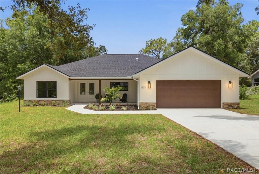 1302 N Mediterranean Way, Inverness, Flórida 34453, Estados Unidos