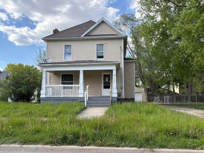 206 Reber Avenue, Waterloo, Iowa 50701, USA