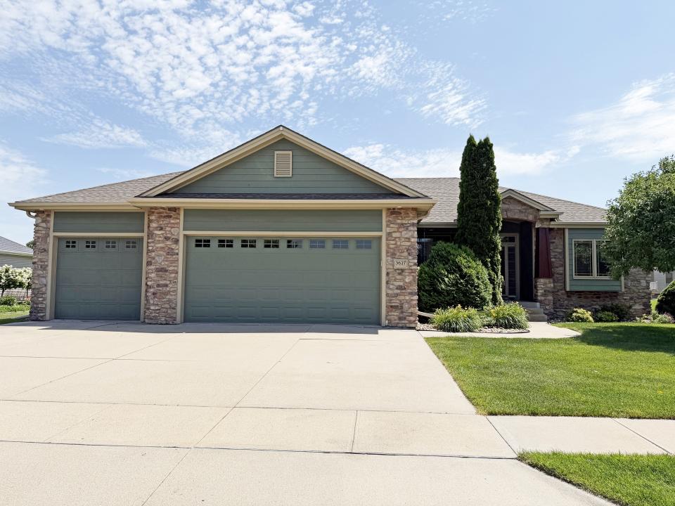 3627 Willow Street, Columbus, Nebraska 68601, USA