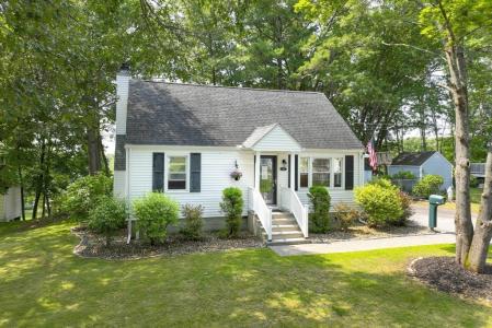 26 Ponderosa Avenue, Methuen, Massachusetts 01844, USA