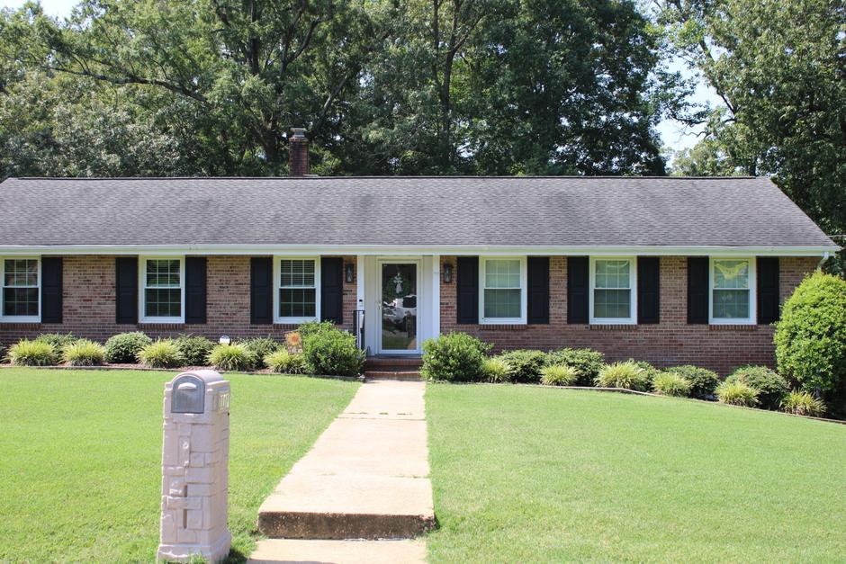 1117 Oakwood Dr, Colonial Heights, Virginie 23834, États-Unis