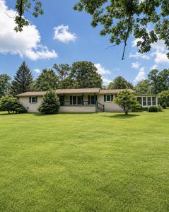 127 Mary St, Tracy City, Tennessee 37387, USA