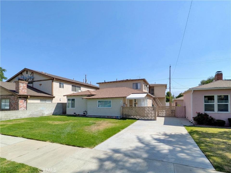 652 N Whitnall Highway, Burbank, Kaliforniya 91505, Amerika Birleşik Devletleri