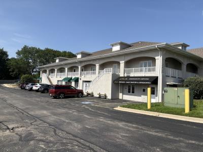 1001 E Chicago Avenue , 111, Naperville, Illinois 60540, USA