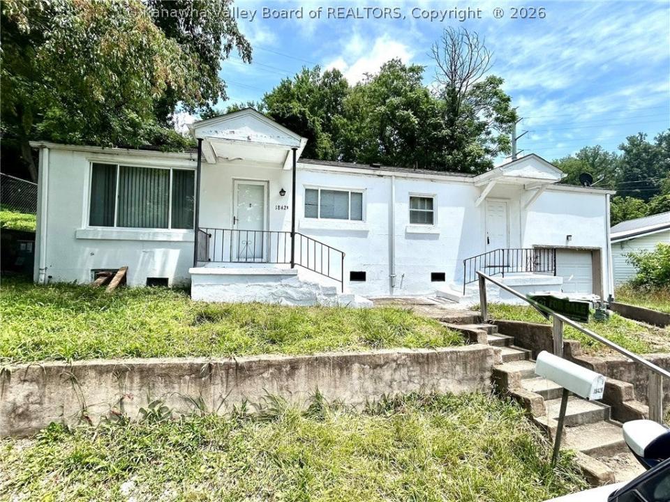 1842 Oakridge Drive #B, Charleston, Virginie Occidentale 25311, États-Unis