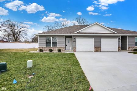 1552 W Paula Drive, Columbus, Indiana 47201, USA