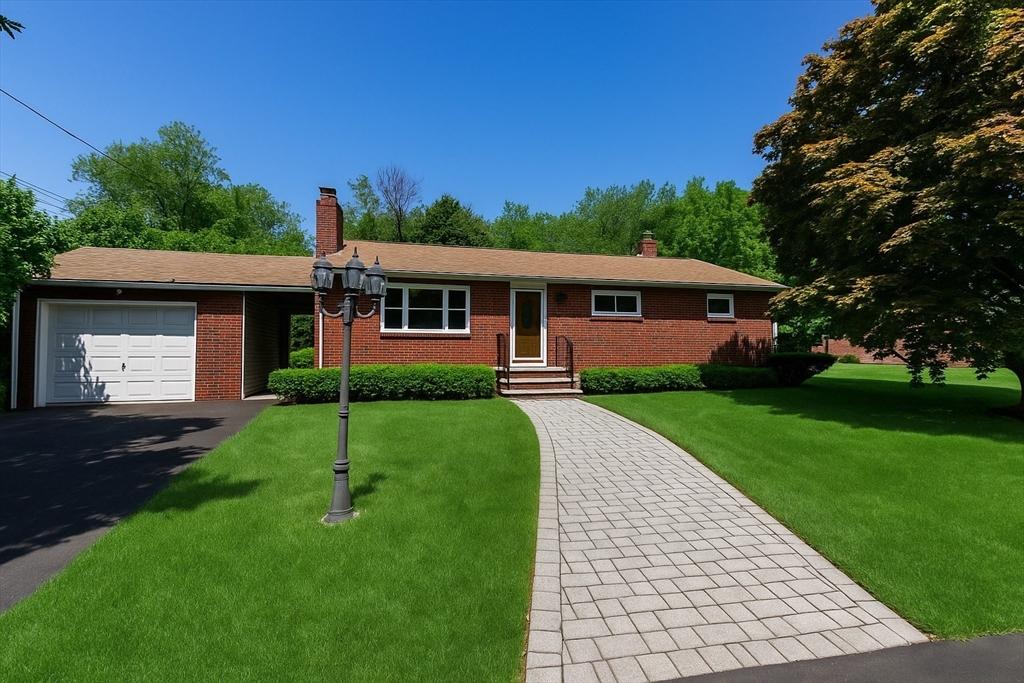 80 Forestt Street, Saugus, Massachusetts 01906, HOA KỲ