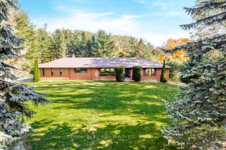 3257 LIAH LANE, Innisfil, Ontario L9S 2B4, Canada