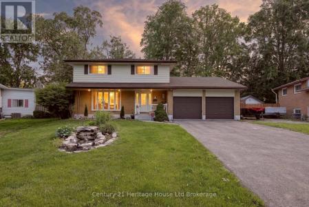 12 JUBILEE PLACE, Woodstock (woodstock - North), Ontario N4S 7H2, Canadá