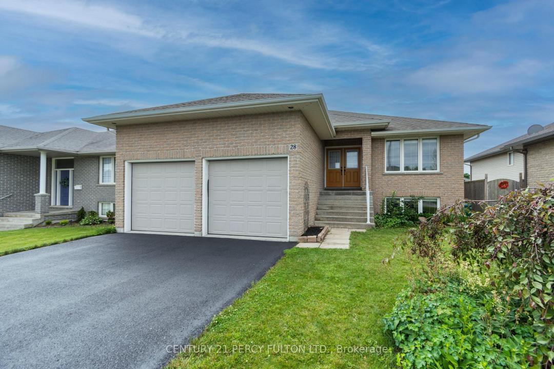 28 FREEDOM CRESCENT, Quinte West, 安大略省 K8V 0C1, 加拿大