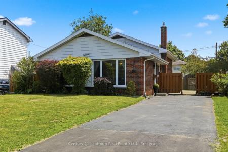 15 WILSON CRESCENT, Quinte West, Ontario K8V 1Y2, Canada